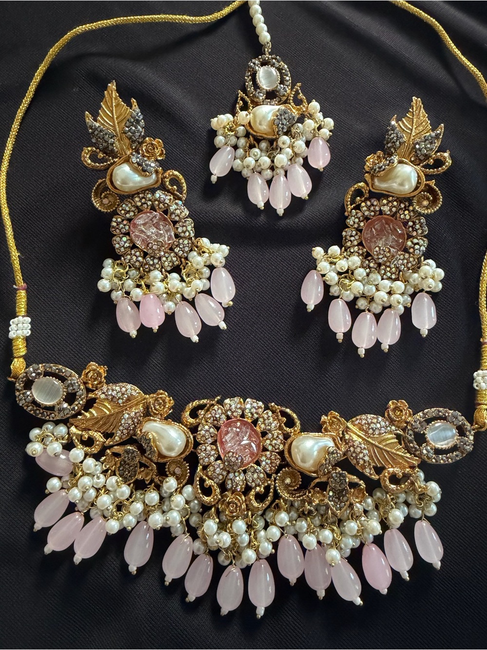 Elegant Pink Pearl and Gold-tone Bridal Necklace Set